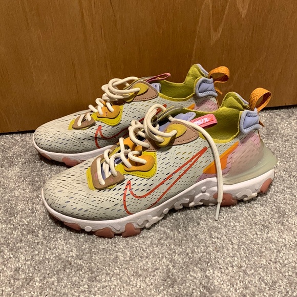 Nike Athletic Shoes - Picture 1 of 5